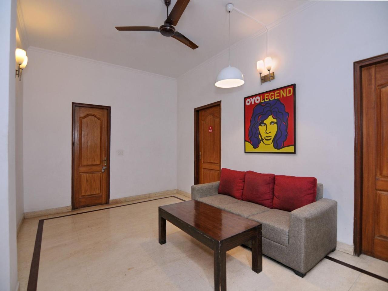 Oyo Flagship 592 Hauz Khas Village 뉴델리 외부 사진
