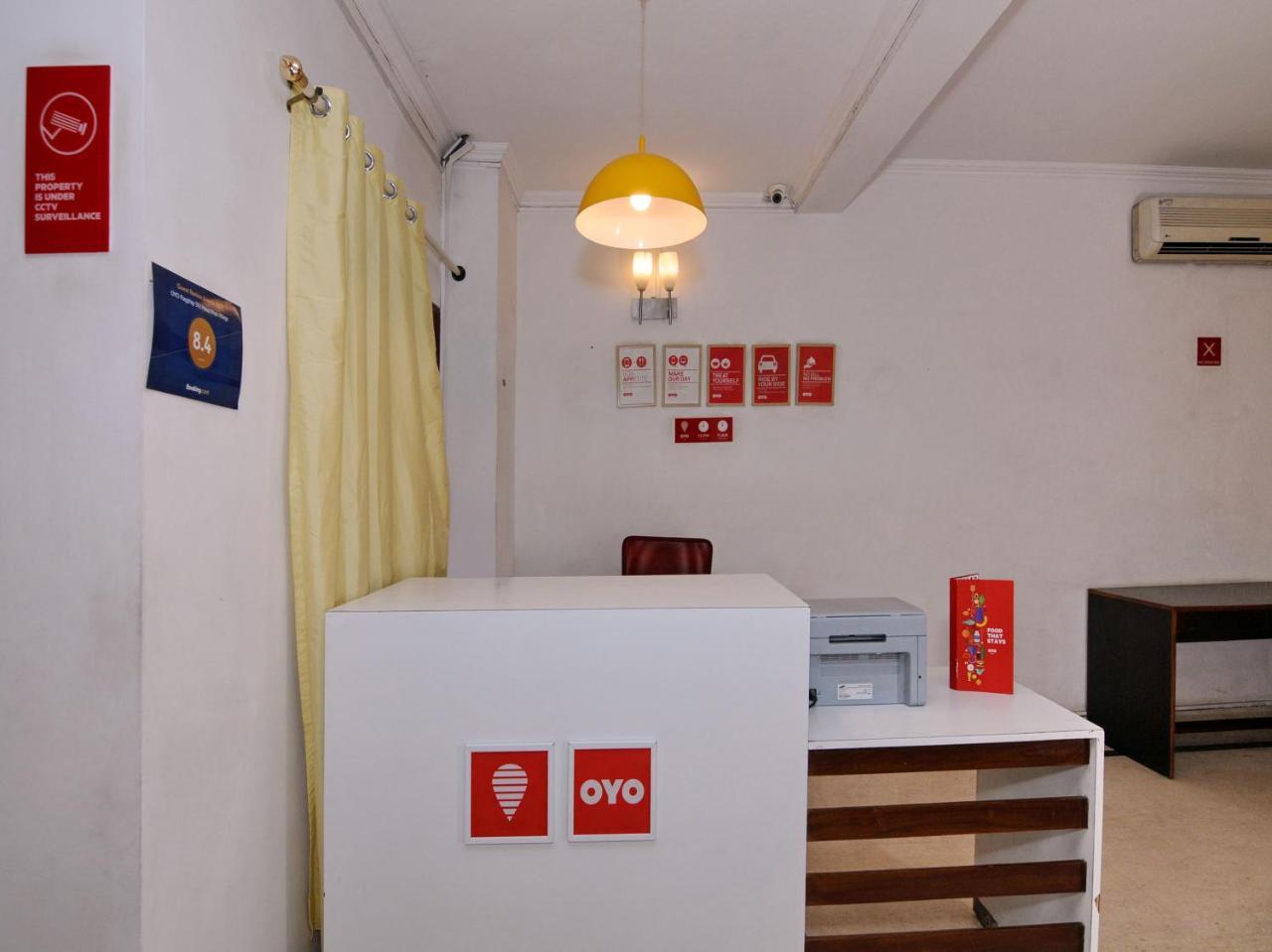 Oyo Flagship 592 Hauz Khas Village 뉴델리 외부 사진