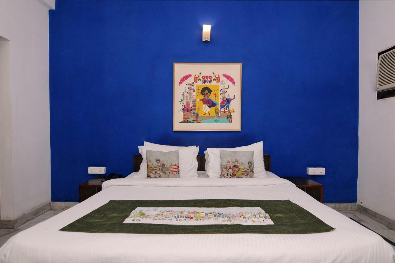 Oyo Flagship 592 Hauz Khas Village 뉴델리 외부 사진