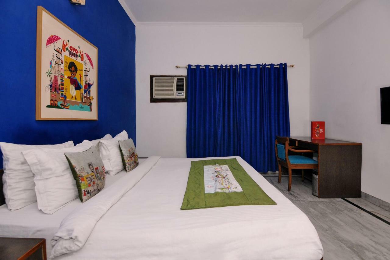 Oyo Flagship 592 Hauz Khas Village 뉴델리 외부 사진