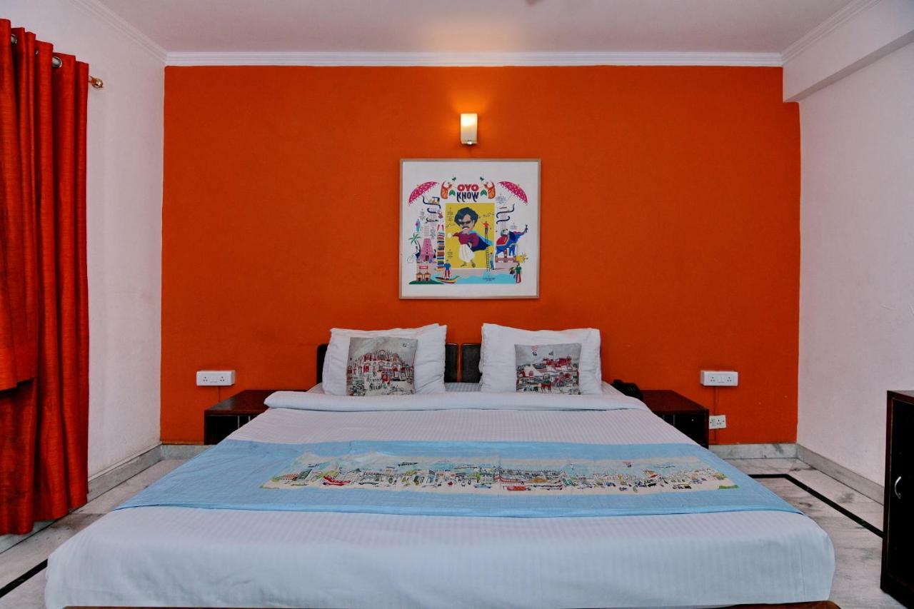 Oyo Flagship 592 Hauz Khas Village 뉴델리 외부 사진