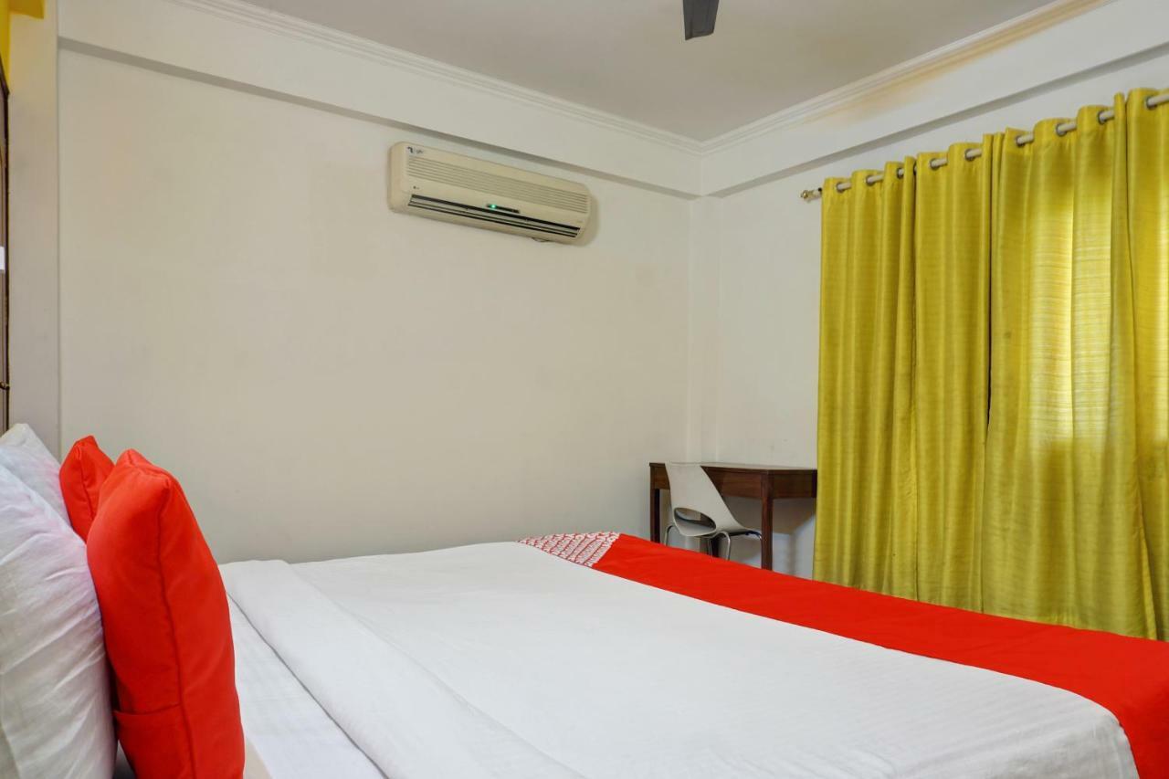 Oyo Flagship 592 Hauz Khas Village 뉴델리 외부 사진