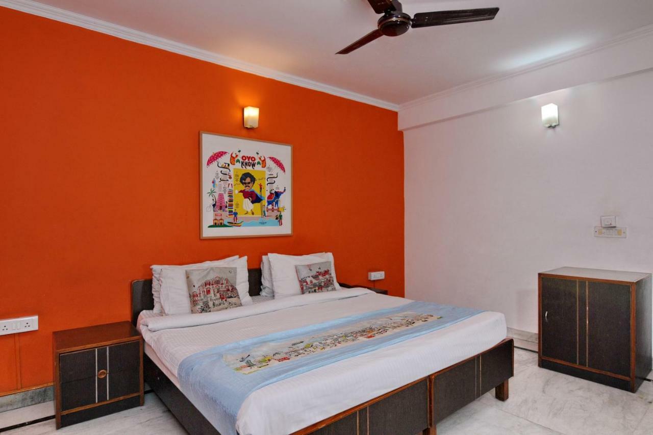 Oyo Flagship 592 Hauz Khas Village 뉴델리 외부 사진